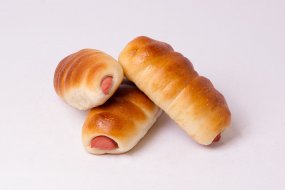 Sausages in dough